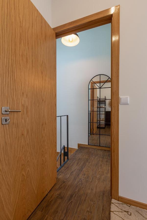 Orm- Fontainhas 01 & 02 Apartments Porto Zewnętrze zdjęcie