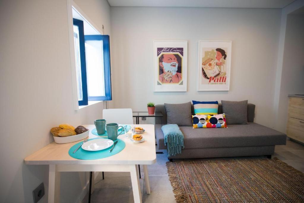 Orm- Fontainhas 01 & 02 Apartments Porto Zewnętrze zdjęcie
