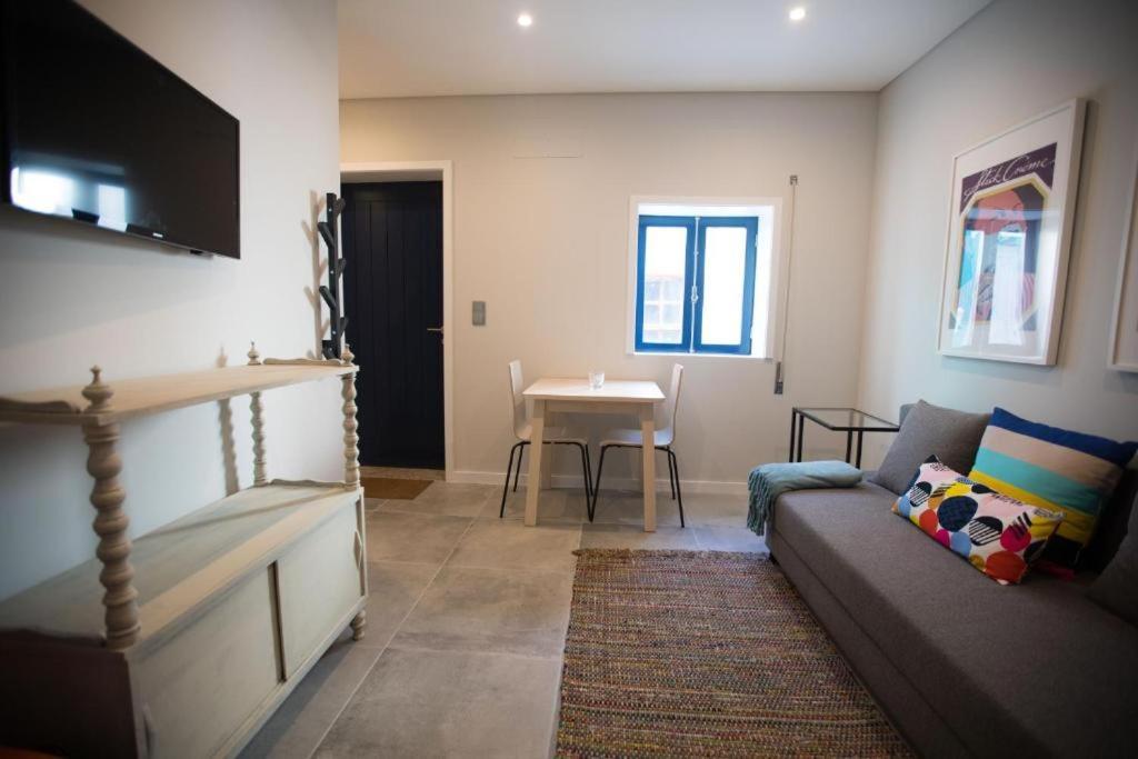 Orm- Fontainhas 01 & 02 Apartments Porto Zewnętrze zdjęcie